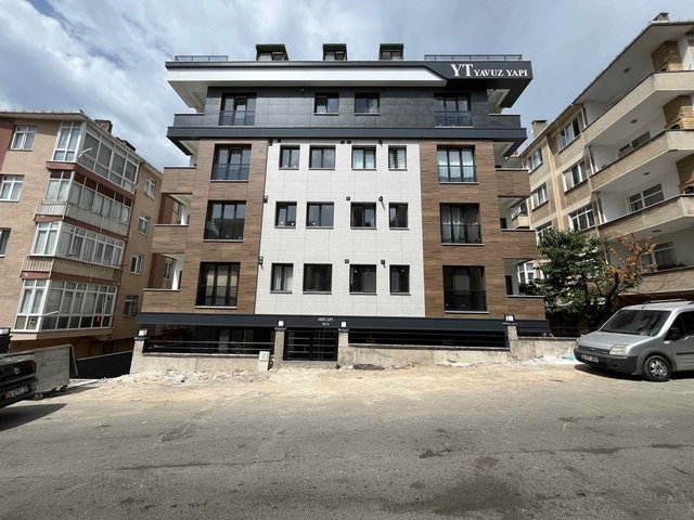 KÜÇÜKYALI MEKTEP CADDESİNDE KİRALIK 3+1