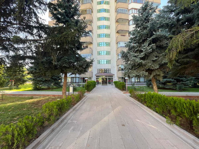 KİRALIK PARK CADDESİ BAKYUVAM SİTESİ