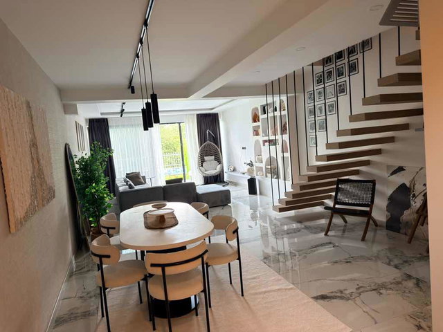ZEKERİYAKÖY'DE EŞYALI 4+1 KIRALIK HAVUZLU VİLLA