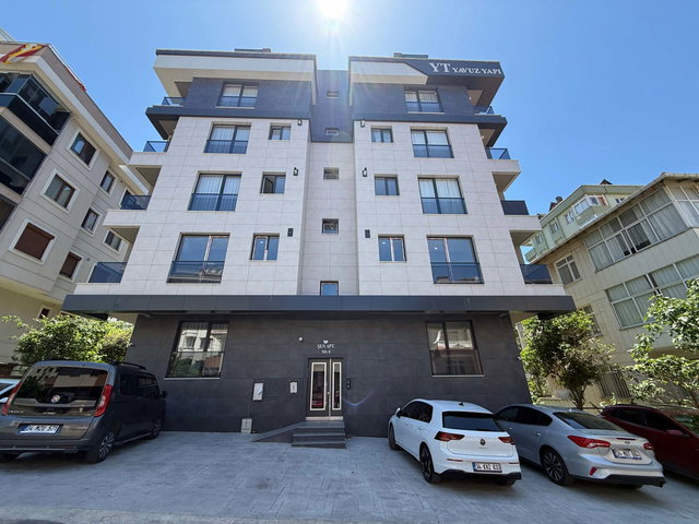 ALTAYÇEŞME MAH.ULAŞIMIN MERKEZİNDE 2+1 KİRALIK DAİRE