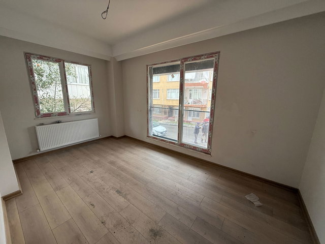 ALTAYÇEŞME MAH.ULAŞIMIN MERKEZİNDE 2+1 KİRALIK DAİRE