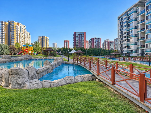 URANKENT MİRAGE BAHÇE KONUTLAEINDA PEYZAJ MANZARALI KİRALIK 2+1 DAİRE￼