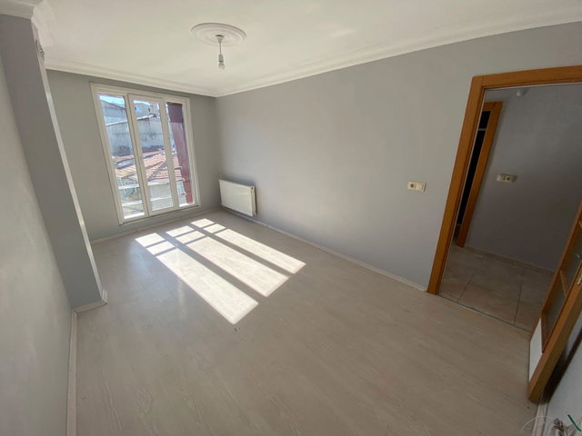 ESENLER'İN GÖZDE MAHALLESİ TURGUTREİS'DE ASANSÖRLÜ KİRALIK 2+1 DAİRE