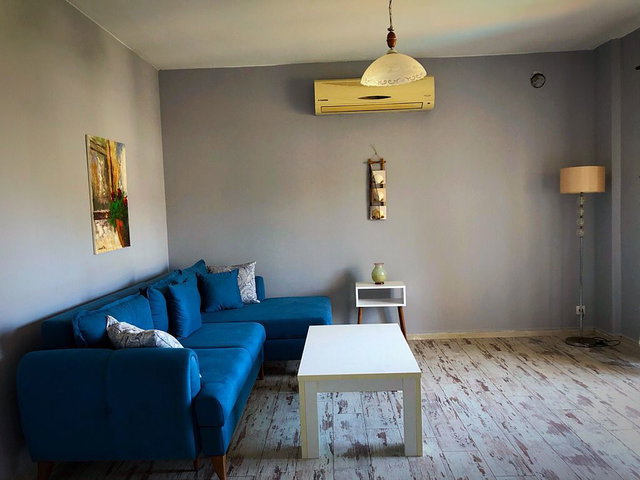 YALIKAVAK MERKEZDE SATILIK , EŞYALI 2+1 , KISMİ DENİZ MANZARALI DAİRE