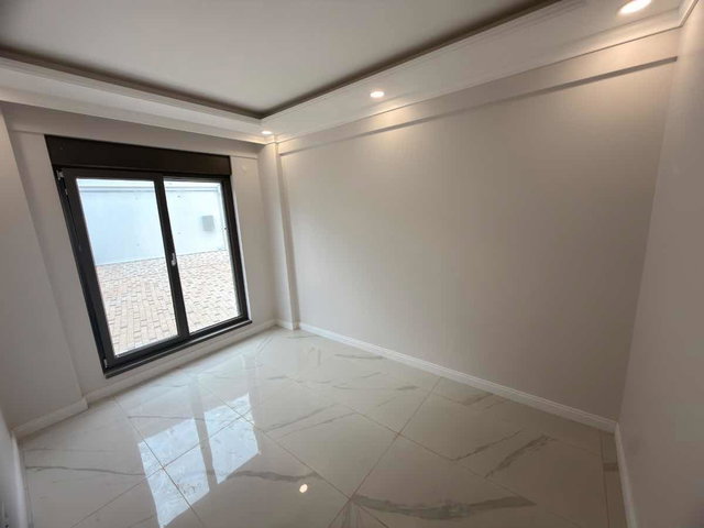 KOCAELİ BAŞİSKELE BÖLGESİNDE SİTE İÇİNDE SATILIK 4+1 VİLLA