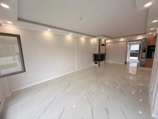 KOCAELİ BAŞİSKELE BÖLGESİNDE SİTE İÇİNDE SATILIK 4+1 VİLLA