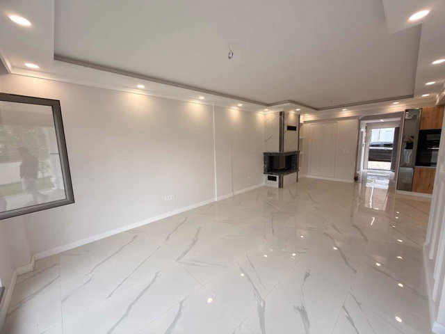 KOCAELİ BAŞİSKELE BÖLGESİNDE SİTE İÇİNDE SATILIK 4+1 VİLLA