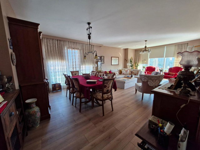 BAHÇEŞEHİR TERRACE GARDEN'DA BAKIMLI VE TADİLATLI 2+1 DAİRE