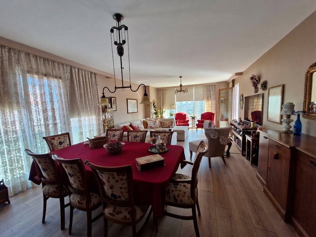 BAHÇEŞEHİR TERRACE GARDEN'DA BAKIMLI VE TADİLATLI 2+1 DAİRE