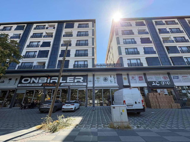 MAMAK PLEVNE CD ÜSTÜ SATILIK UYGUN FIYAT 2+1 MASRAFSIZ YATIRIMLIK YENI DAIRE