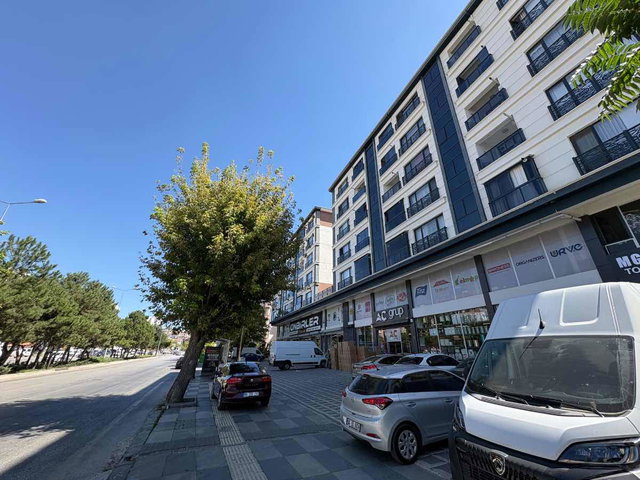 MAMAK PLEVNE CD ÜSTÜ SATILIK UYGUN FIYAT 2+1 MASRAFSIZ YATIRIMLIK YENI DAIRE
