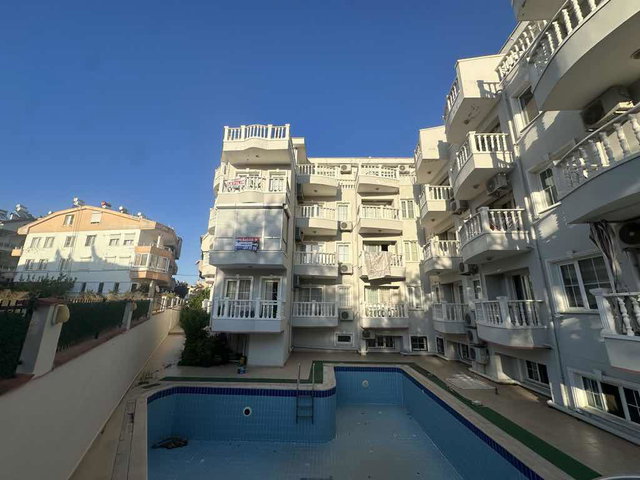 DİDİM DE HAVUZLU SİTEDE LİMAN YOLUNA CEPHE 1+1 DAİRE