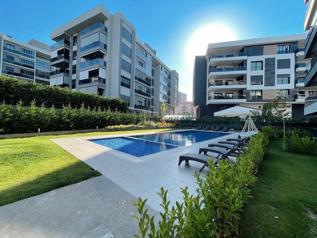 REMAX MODEL DEN SELÇUKBEY ESSE LİFE SİTESİNDE 3.5+1 SATILIK DAİRE