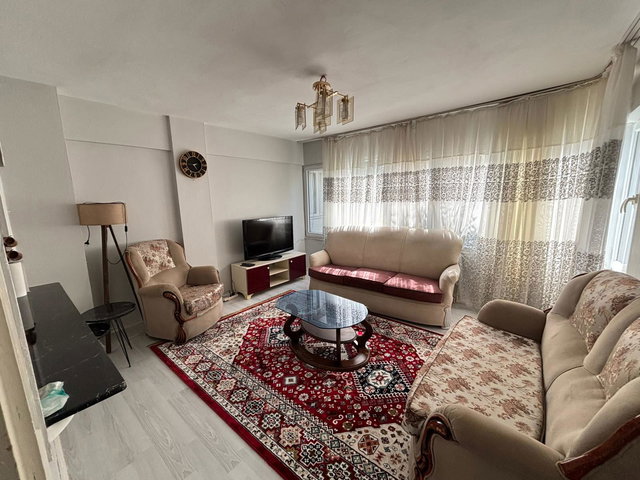 SAHİL MAHALLESİNDE SATILIK 2+1 DAİRE DENİZE BİR SOKAK