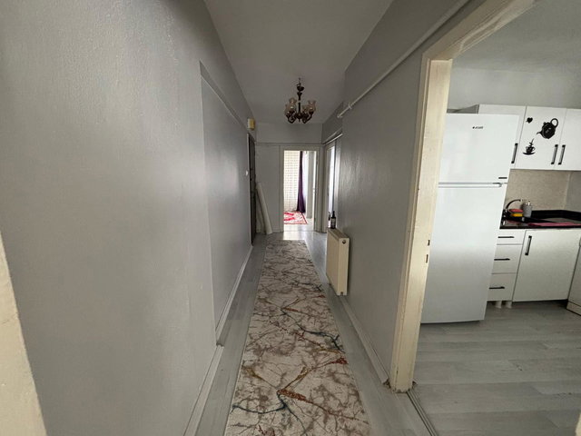 SAHİL MAHALLESİNDE SATILIK 2+1 DAİRE DENİZE BİR SOKAK