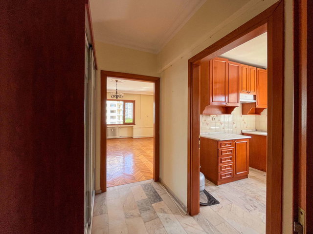 SUADİYE DE MİNİBÜS CADDESİ ÜZERİNDE 3+1 KİRALIK DAİRE