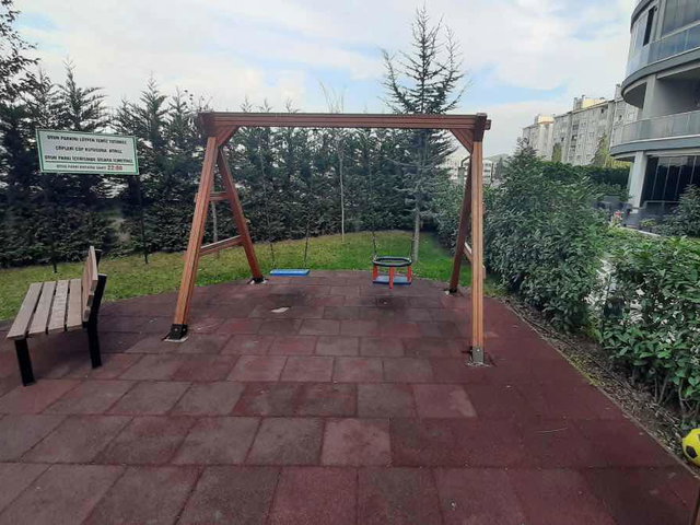 ÇAYIROVA AKSE’DE GÜNEY CEPHE 1+1 | BALKONLU | MERKEZİ ISITMALI | BOŞ