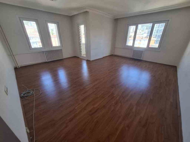 KARTAL YAKACIK YAKAKENT SİTESİNDE SATILIK DAİRE 3+1