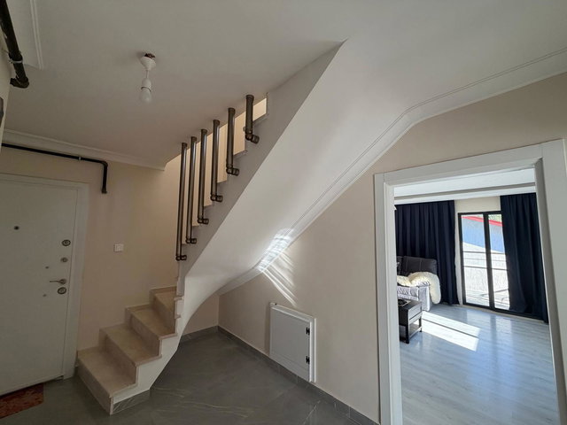 REMAX BEYAZ KAYAPA ZAFER MAH SATILIK 3+1 SATILIK DUBLEX DAIRE