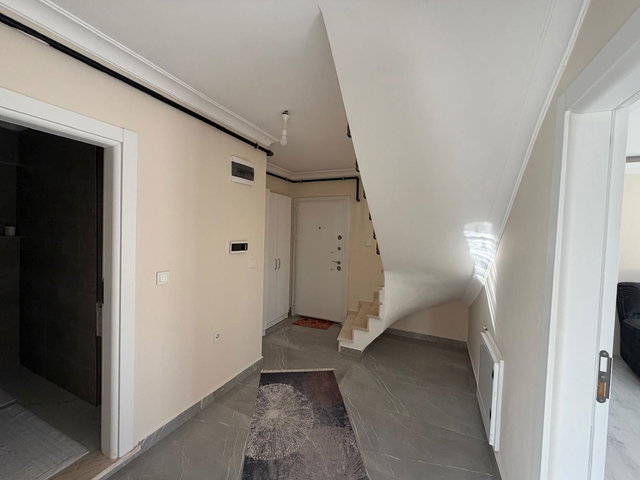 REMAX BEYAZ KAYAPA ZAFER MAH SATILIK 3+1 SATILIK DUBLEX DAIRE