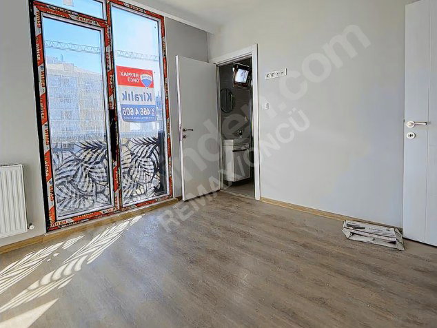 KADIKÖY/BOSTANCI MAH.METROYA ÇOK YAKIN SATILIK 2+1 DAİRE