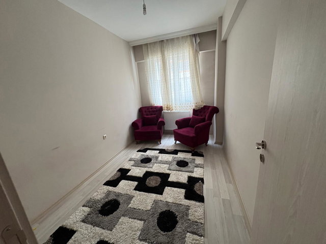 REMAX İLKE'DEN ŞÜKRÜPAŞA'DA 2+1 KİRALIK DAİRE