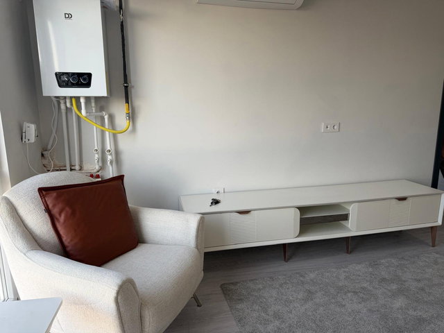 ÇORLU HATİP MAHALLESİNDE LÜKS EŞYALI 1+1 KİRALIK DAİRE