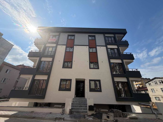 REMAX ÖNCÜ ÇEKMEKÖY SOĞUKPINAR MH 1+1 SIFIR SATILIK DAIRE