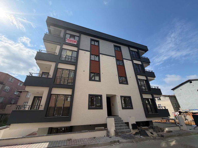 REMAX ÖNCÜ ÇEKMEKÖY SOĞUKPINAR MH 1+1 SIFIR SATILIK DAIRE