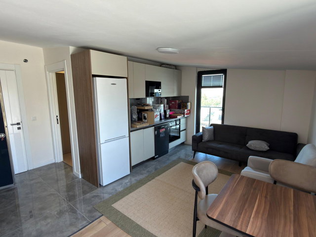 KAVAKLIDERE DE SIFIR LÜX MOBİLYALI 1+1 DAİRE