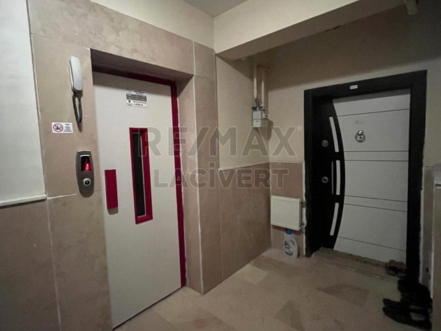 RE/MAX LACİVERT'TEN DADAŞKENT'TE SATILIK 3+1 DAİRE