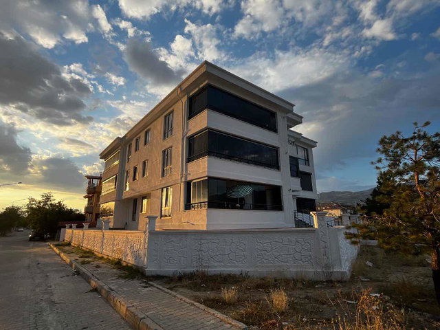 REMAX DEM'DEN FATİH MAH. LÜKS 3+1 GENİŞ DAİRE