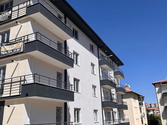 GÖLBAŞI BAHÇELİEVLER MAHALLESİ’NDE SATILIK SIFIR 1+1 DAİRE