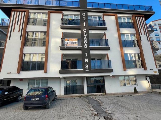 MAMAK AKŞEMSETTİN DE YENİ BİNADA 2+1  SATILIK DAIRE