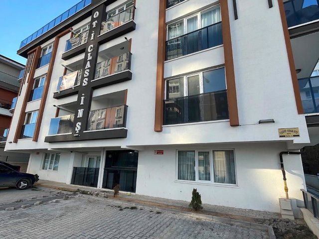 MAMAK AKŞEMSETTİN DE YENİ BİNADA 2+1  SATILIK DAIRE