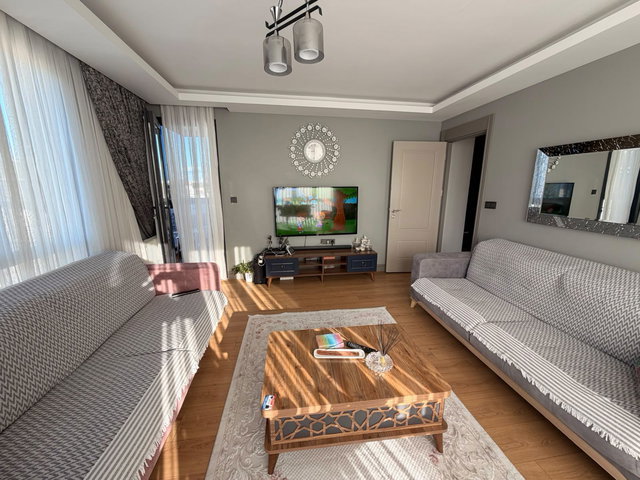 ALİBEYKÖY'DE SİTE İÇRESİNDE MANZARALI 2+1 SATILIK DAİRE
