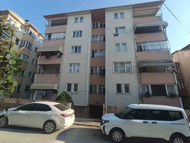 DERİNE SIRRIPAŞA MAHALLESİ'NDE SATILIK 3+1 DAİRE