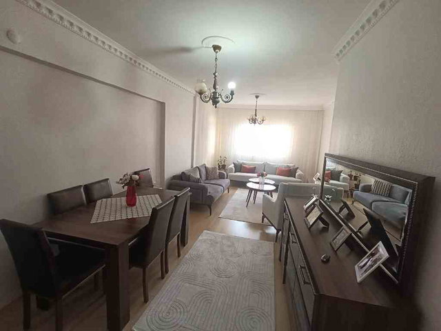 DERİNE SIRRIPAŞA MAHALLESİ'NDE SATILIK 3+1 DAİRE