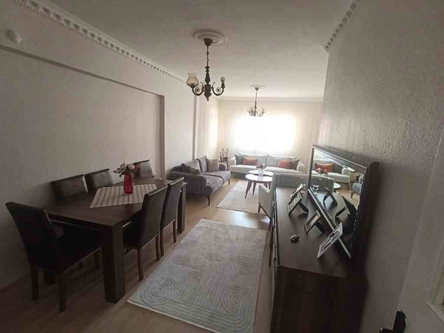 DERİNE SIRRIPAŞA MAHALLESİ'NDE SATILIK 3+1 DAİRE