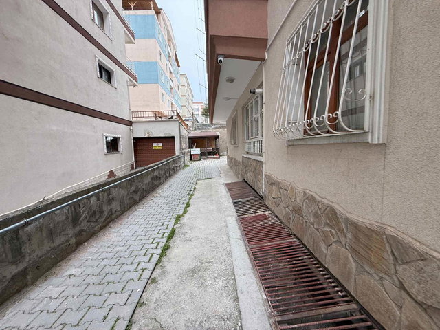 ETİMESGUT TOPÇU MH DE ARA KAT MASRAFSIZ 3+1 SATILIK