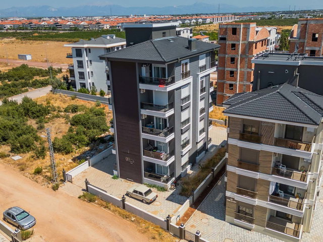 DÖŞEMEALTI YENİKÖY SIFIR YERDEN ISITMALI SATILIK 1+1
