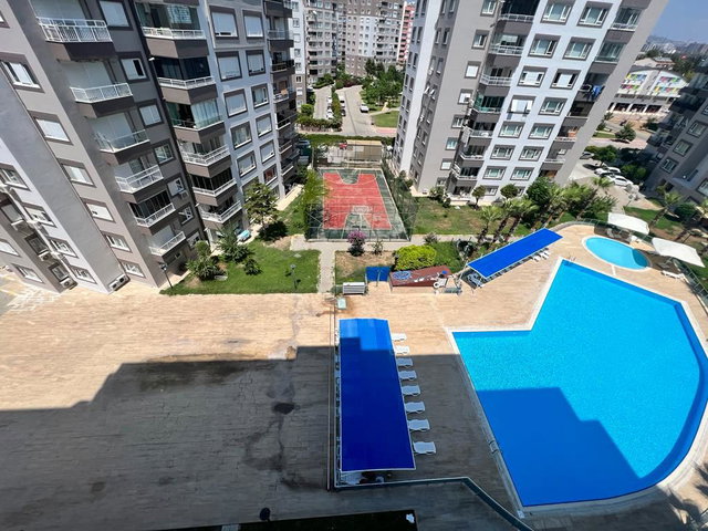UNCALI'DA 1+1 LÜKS HAVUZLU VE GÜVENLİKLİ SİTEDE KİRALIK DAİRE