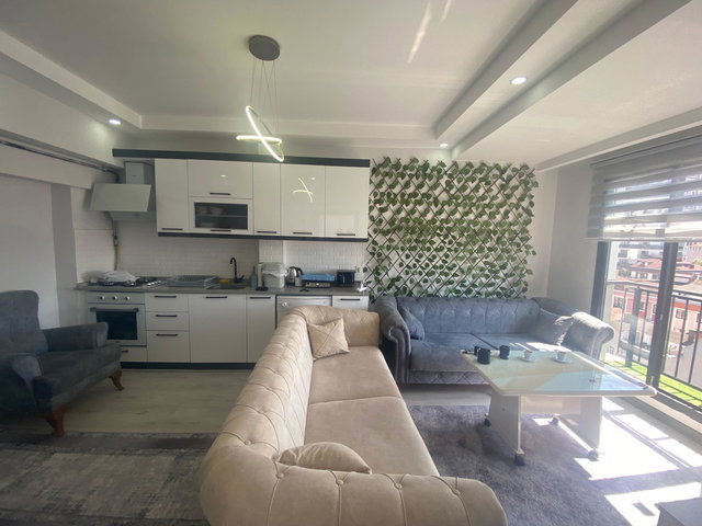 KAĞITHANE ÇELİKTEPE MH'DE SİTEİÇİ KİRALIK FULL EŞYALI 1+1 DAİRE