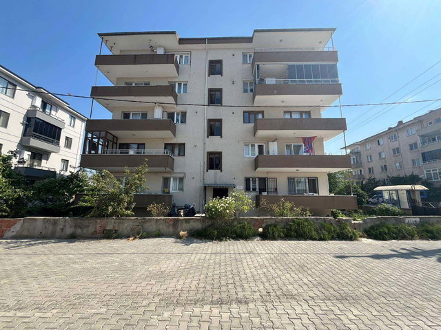 REMAX ŞEHİR 2'DEN ÇİFTLİKKÖY'DE KİRALIK 2+1