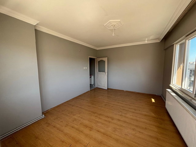 REMAX ŞEHİR 2'DEN ÇİFTLİKKÖY'DE KİRALIK 2+1