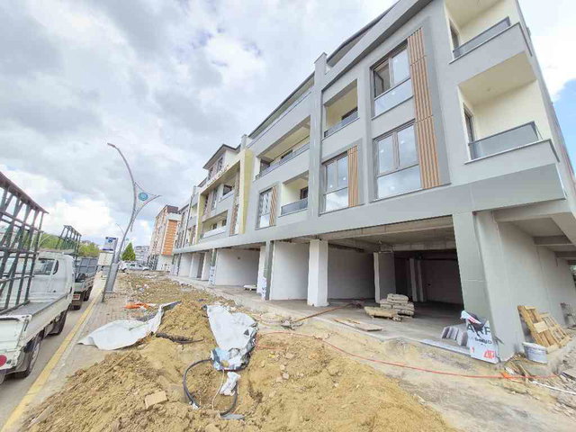 DEMOKRASİ CADDESİNDE SIFIR 2+1 KİRALIK DAİRE