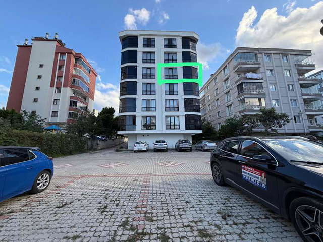 ASUMAN MÜTEVELLIOĞLU’NDAN CAĞALOĞLU’NA İKİNCİ BİNA KONUMUNDA PARK CEPHELİ DENIZ MANZARALI 1+1