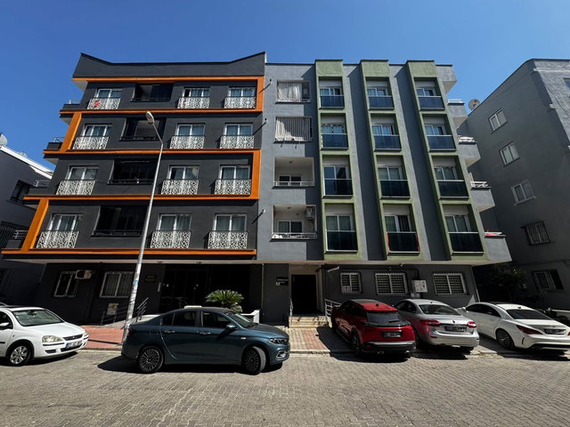 REMAX PALM'DEN CUMHURİYET MAHALLESİNDE SATILIK 1+1 DAİRE