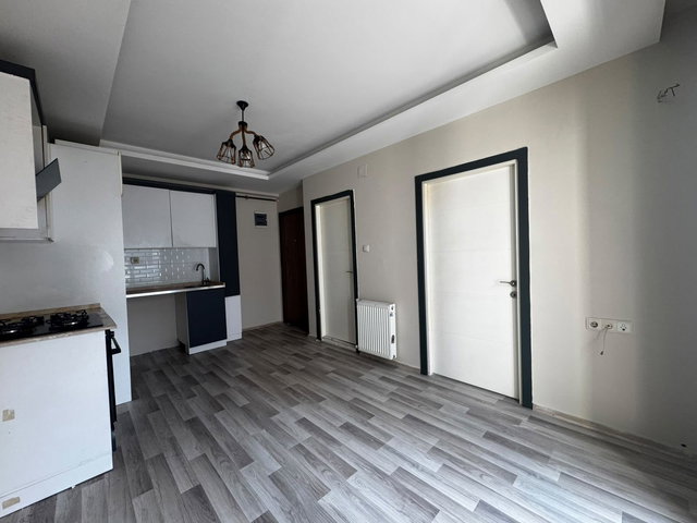 REMAX PALM'DEN CUMHURİYET MAHALLESİNDE SATILIK 1+1 DAİRE