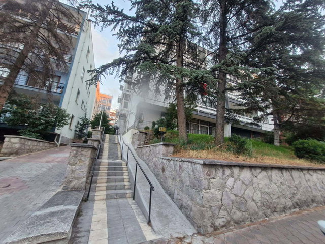 ÇANKAYA AND SOKAK DA EŞYALI KİRALIK DAİRE